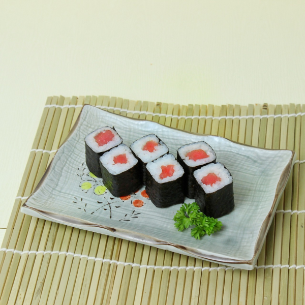 MAKI CÁ NGỪ