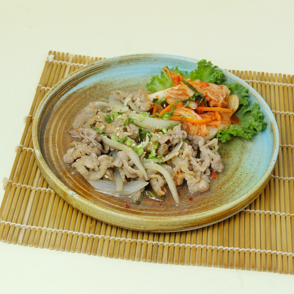 BÒ XÀO KIMCHI